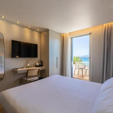 Otel L'escale Cote Sud LʼÎle-Rousse