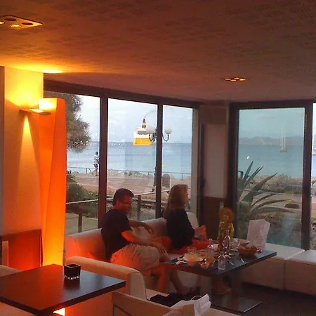 L'escale Côté Sud Hotel LʼÎle-Rousse