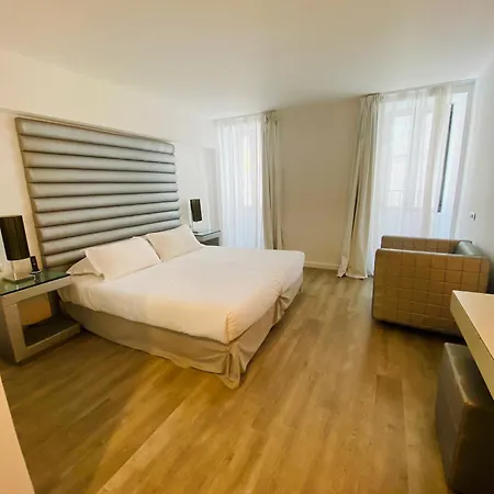 L'escale Cote Sud Hotel L'Ile-Rousse (Corsica)