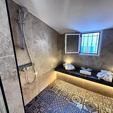 Hotel L'escale Côté Sud 3*