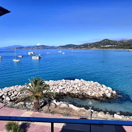 L'escale Côté Sud Hotel 3*