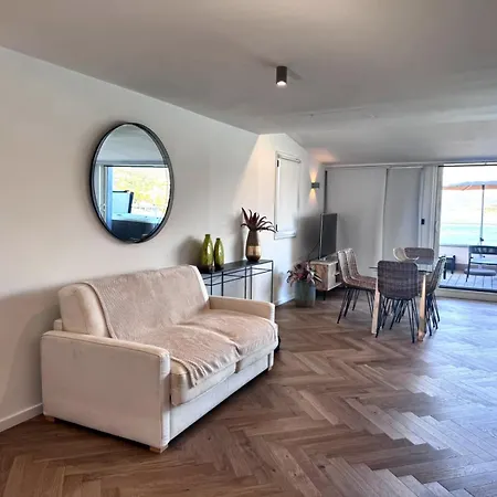 Hotel L'escale Côté Sud 3*