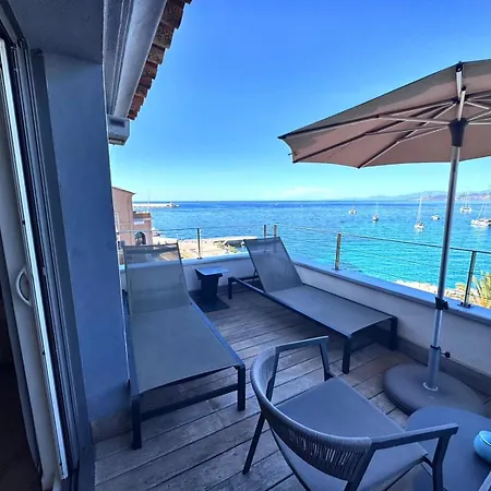 L'escale Cote Sud LʼÎle-Rousse
