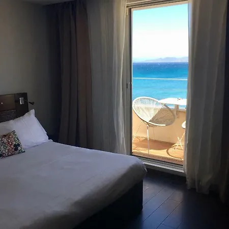 レスカール　コテ　シュッド ホテル LʼÎle-Rousse