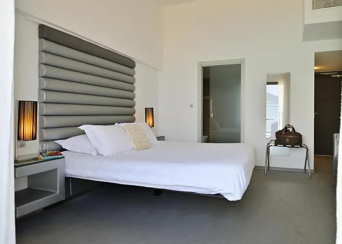 L'escale Côté Sud 3* LʼÎle-Rousse