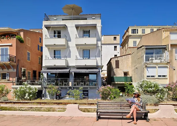 Hotel L'escale Cote Sud LʼÎle-Rousse