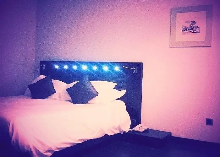 Hotel L'escale Côté Sud LʼÎle-Rousse