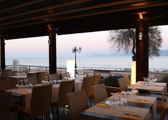 L'escale Cote Sud Hotel 3*