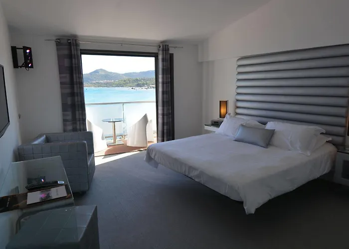 L'escale Côté Sud Hotel